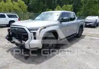 2025 Toyota TUNDRA фото