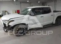 2025 Toyota TUNDRA фото
