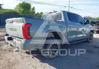2025 Toyota TUNDRA фото
