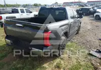 2025 Toyota TUNDRA фото