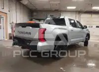 2025 Toyota TUNDRA фото