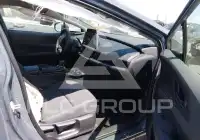 2025 Toyota PRIUS фото
