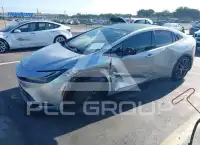 2025 Toyota PRIUS фото