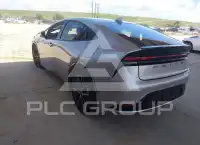 2025 Toyota PRIUS фото