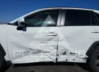 2025 Toyota RAV4 фото