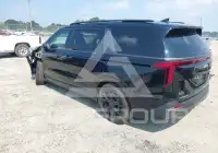 2025 KIA Carnival фото