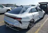 2025 KIA K5 фото