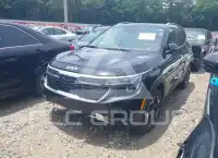 2025 KIA Seltos photo