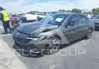 2025 Hyundai Elantra фото