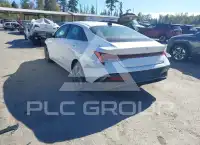 2025 Hyundai Elantra photo