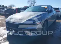 2025 Hyundai Elantra фото