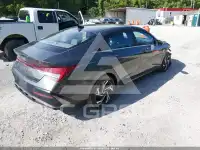 2025 Hyundai Elantra фото