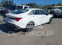 2025 Hyundai Elantra photo