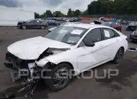 2025 Hyundai Elantra фото