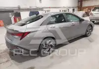 2025 Hyundai Elantra фото
