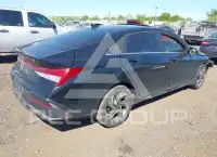 2025 Hyundai Elantra photo