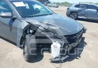 2025 Hyundai Elantra photo