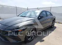 2025 Hyundai Elantra photo