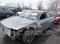 2025 Hyundai Elantra фото