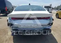 2025 Hyundai Elantra photo