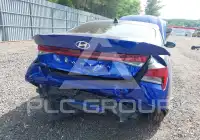2025 Hyundai Elantra photo