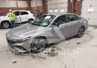 2025 Hyundai Elantra фото