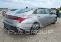 2025 Hyundai Elantra фото