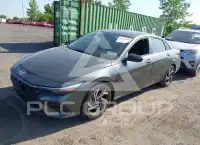 2025 Hyundai Elantra photo