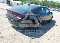 2025 Hyundai Elantra photo
