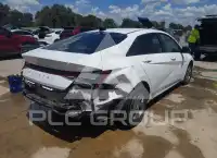 2025 Hyundai Elantra photo