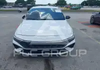 2025 Hyundai Elantra фото