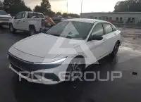 2025 Hyundai Elantra фото