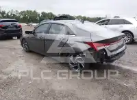 2025 Hyundai Elantra photo