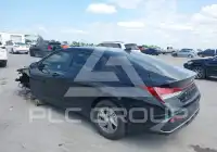 2025 Hyundai Elantra photo