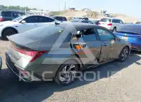 2025 Hyundai Elantra photo