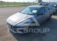 2025 Hyundai Elantra photo