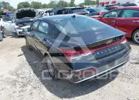 2025 Hyundai Elantra фото