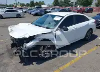 2025 Hyundai Elantra фото
