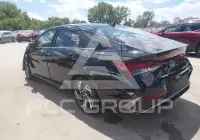 2025 Hyundai Elantra фото