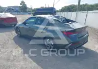 2025 Hyundai Elantra photo