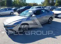 2025 Hyundai Elantra photo