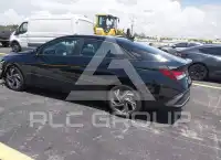 2025 Hyundai Elantra фото