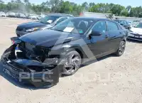 2025 Hyundai Elantra photo