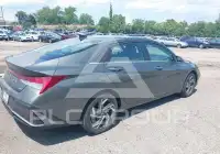 2025 Hyundai Elantra фото