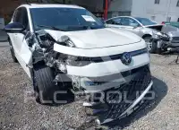 2025 Volkswagen Tiguan photo