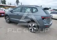 2025 Volkswagen Taos photo