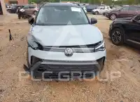 2025 Volkswagen Taos photo