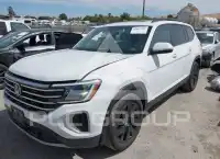 2025 Volkswagen Atlas photo