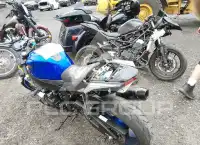 2026 Suzuki GSX-R750 фото
