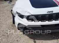 2026 Jeep COMPASS photo